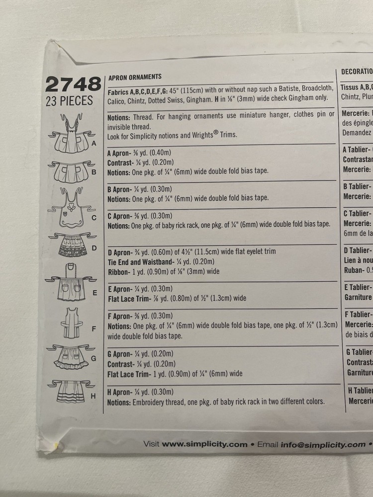 Simplicity - 2748 - Apron Ornaments - Uncut/FF