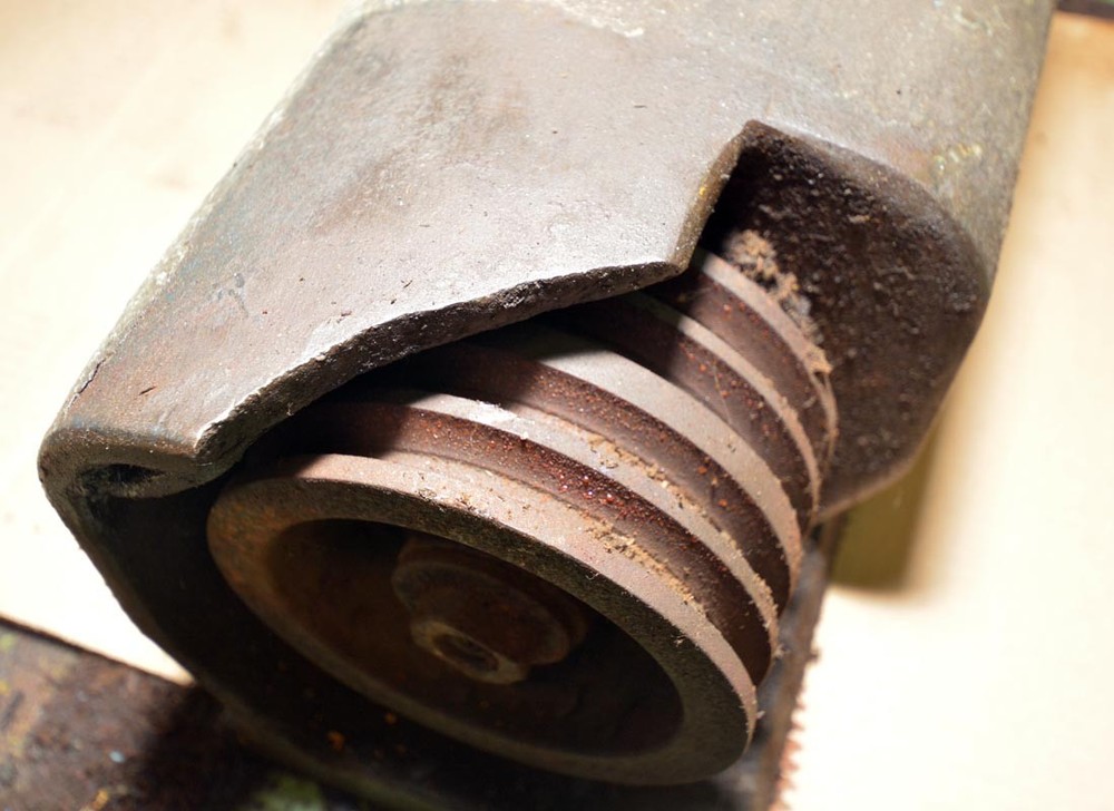 Heald Red Head Spindle (Inv.38776)