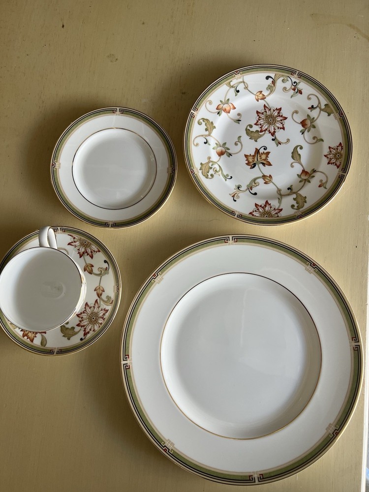 Wedgewood Oberon 5-Piece Place Setting