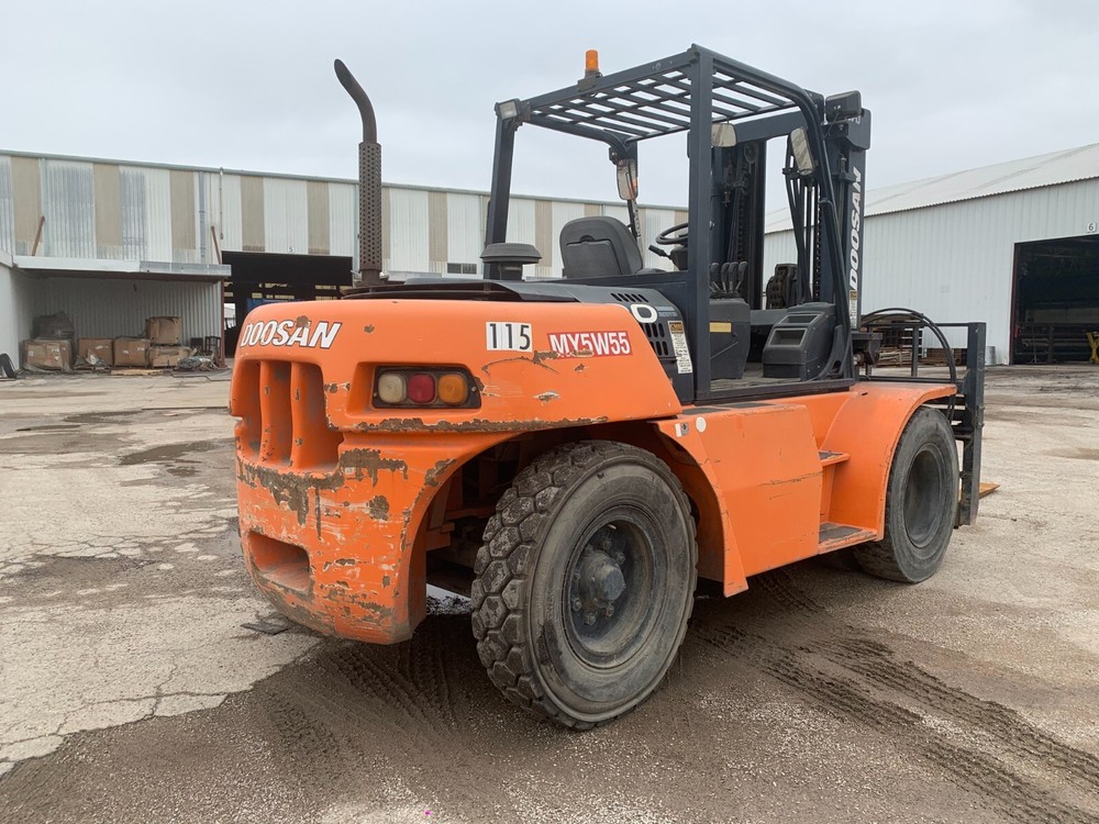 Doosan D90S-5 Forklift