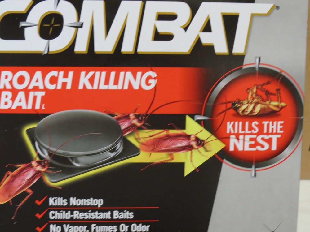 Combat Roach Killing Bait for Large Roaches, Package Includes 8 Stations 12 Pack