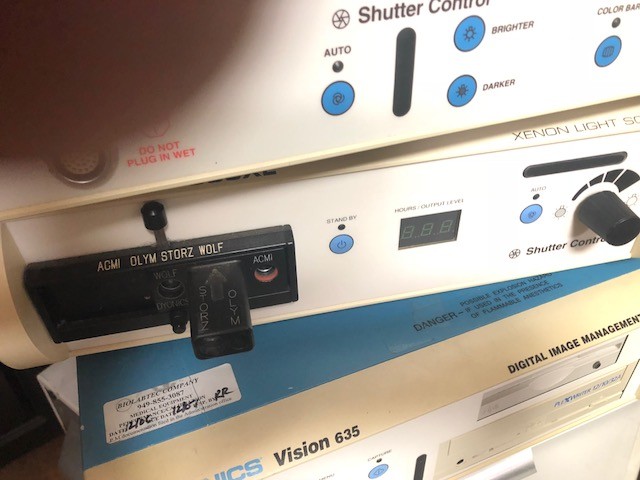 SMITH & NEPHEW DYONICS 300XL XENON LIGHT SOURCE