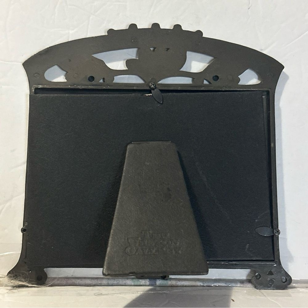 Elegant Bronze Photo Frame