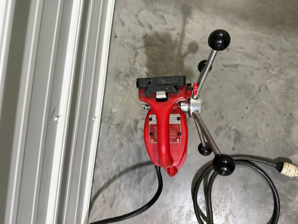 Milwaukee 4202 Heavy Duty Electromagnetic Drill Press Base