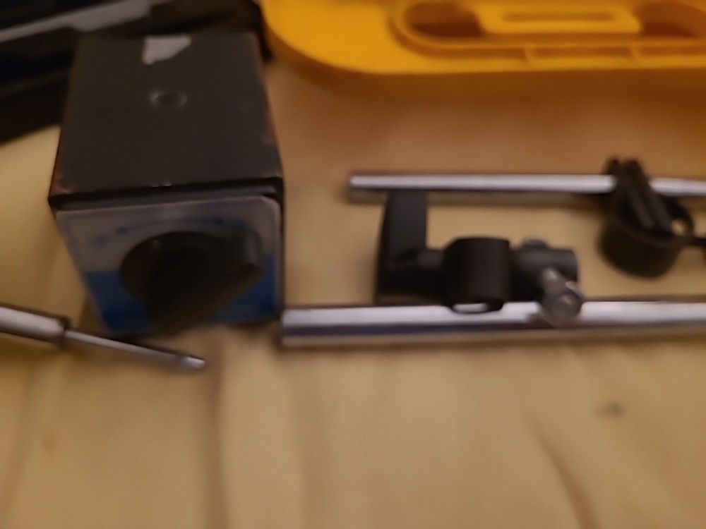 Quinn Dial Caliper And Dial Indicator