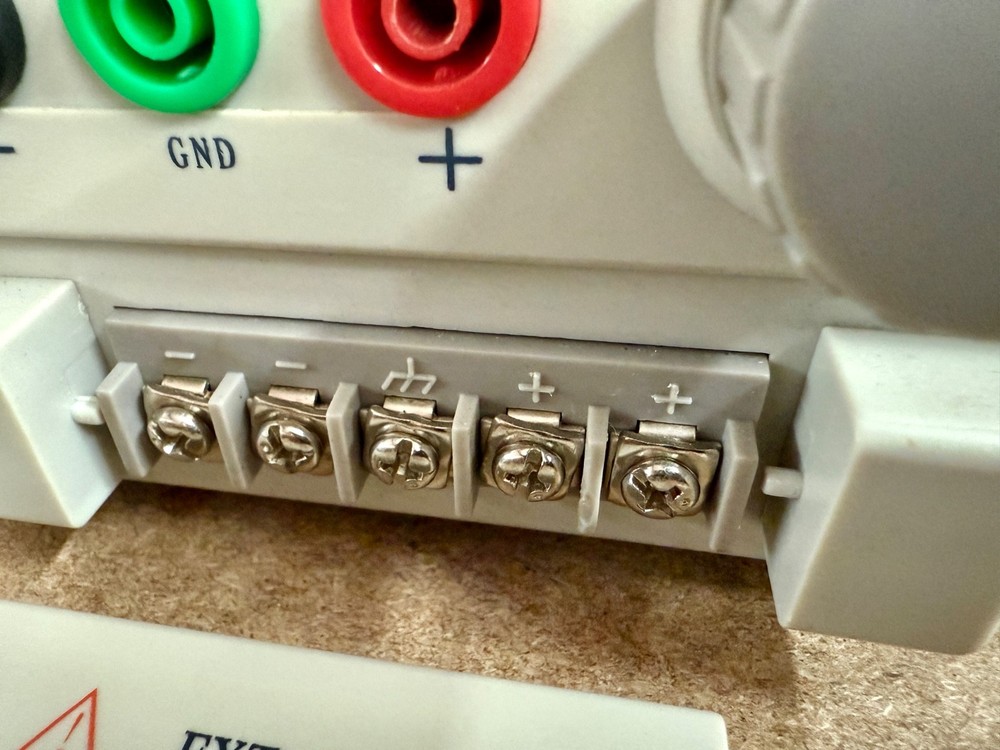 MPJA 9333-PS DC Power Supply Working