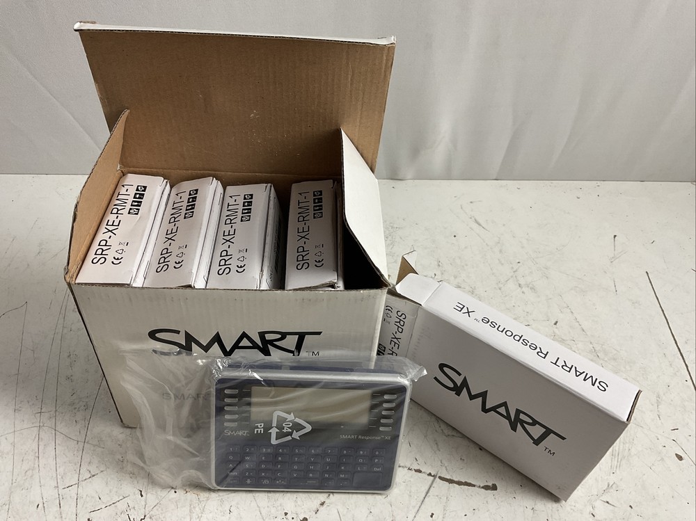 SMART Technologies Response XE System Remote Model 03-00182 (New)…. 011-67