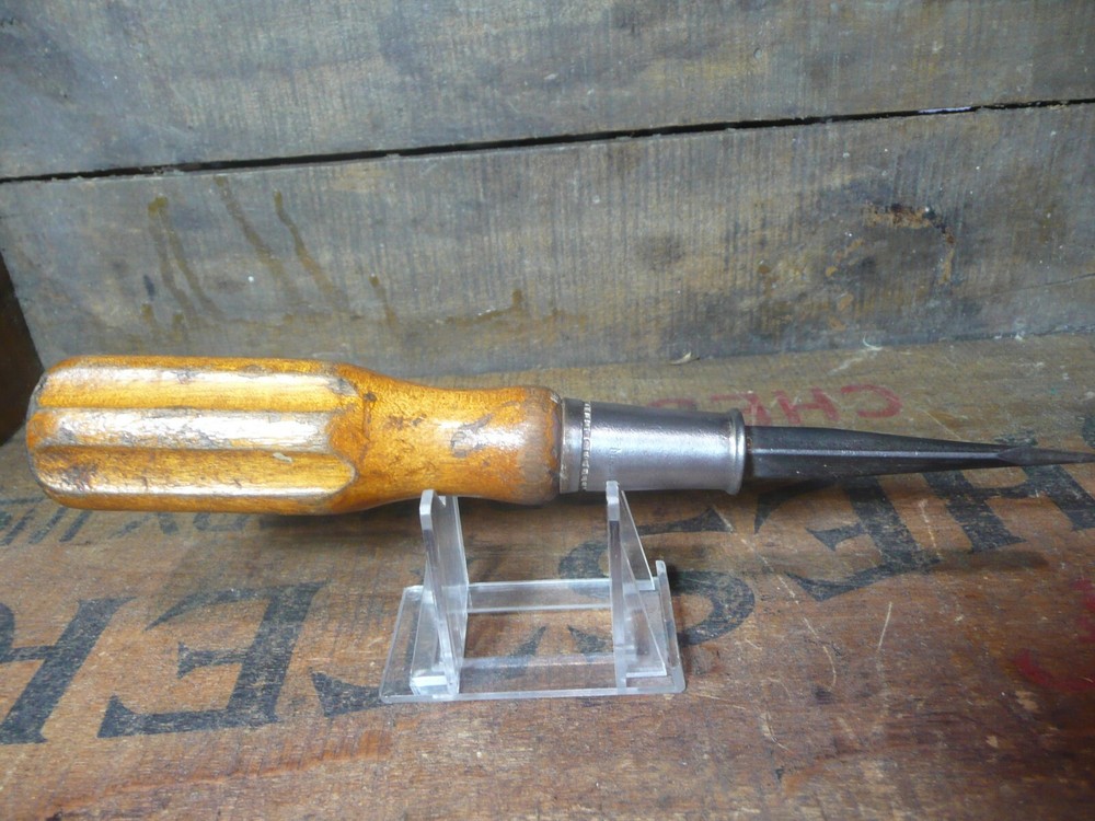 Vintage Wood Handle Screwdriver 3"