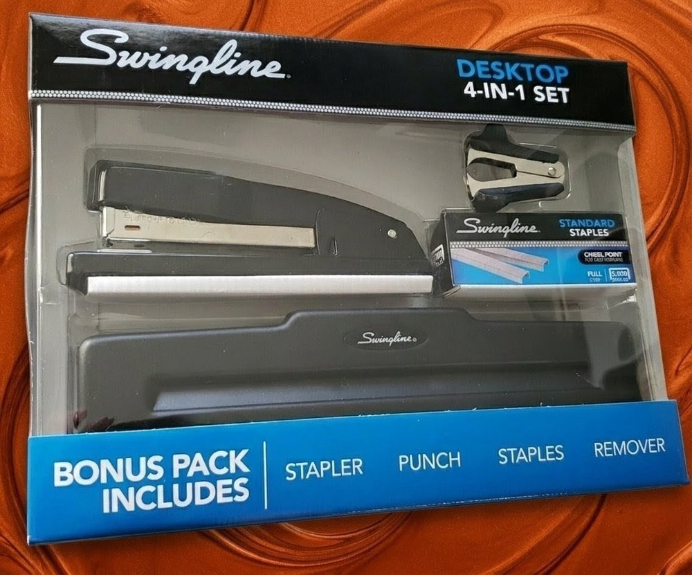 Swingline Desktop Stapler 3-Hole Punch Set