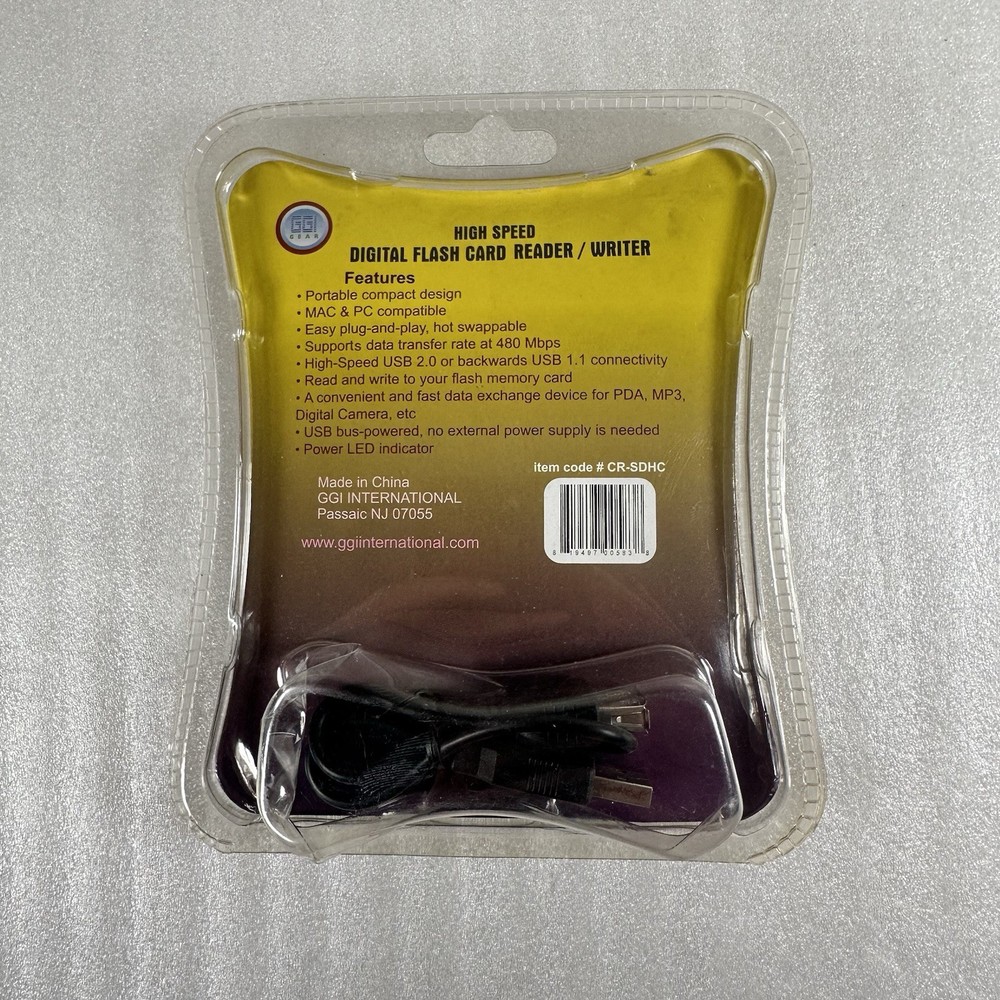 GGI Gear - Digital Camera Compact Flash Card Reader/Writer - USB 2.0 In Package