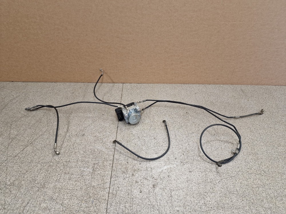 Triumph Tiger 1200 ABS pump unit module & hoses pipes lines 2012 - 2015