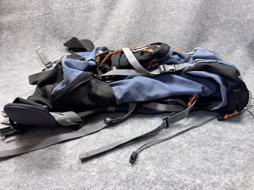 Jansport Hiking Cascade 60 Internal Frame