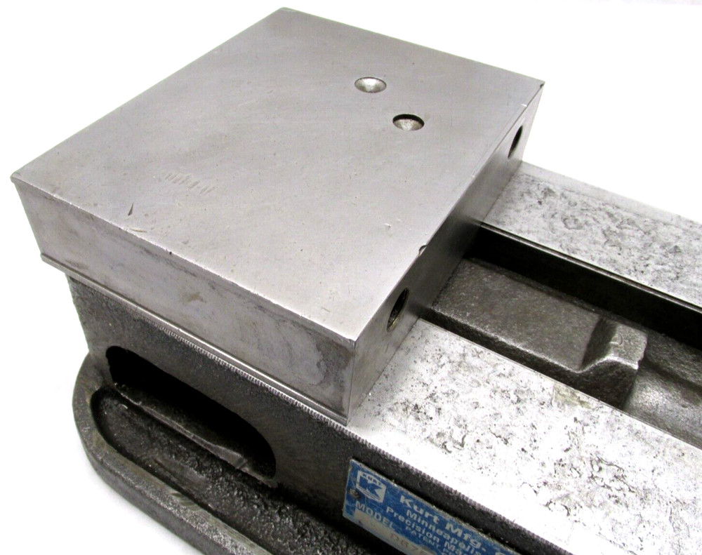 KURT ANGLOCK 6" MILLING MACHINE VISE - #D675