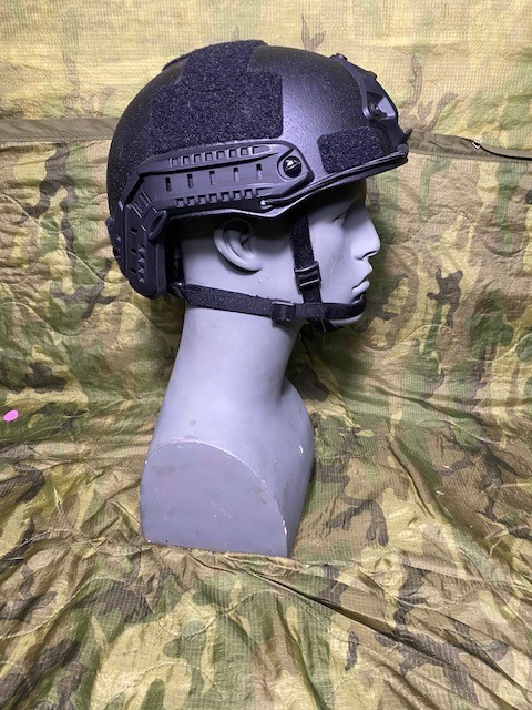 High Cut Ballistic Helmet Fast-Style Black, Size Medium