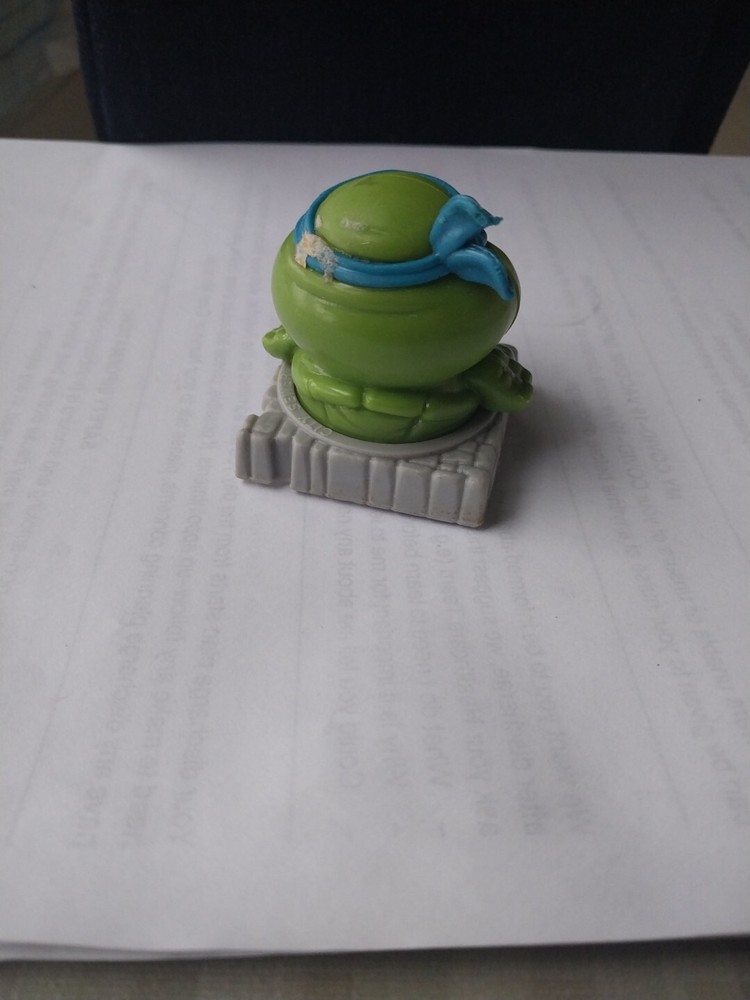 1991 PLASTIC TMNT CANDY CONTAINER Leonardo
