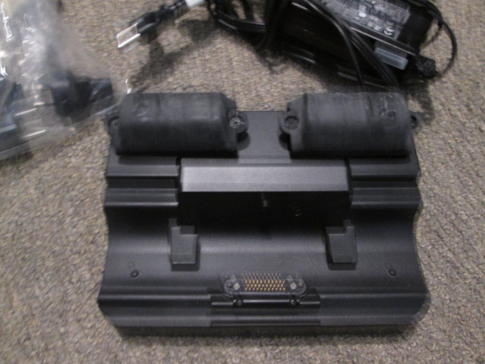 TRIMBLE MODEL YUMAOD CHARGING DOCK WITH BATTERIES