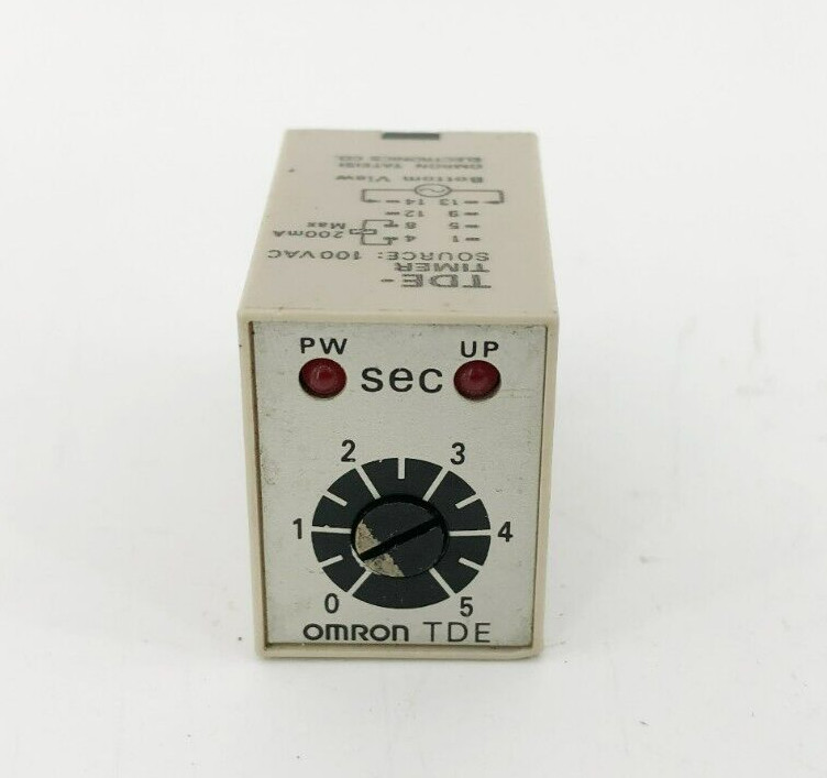 New Omron Type TDE Timer 100VAC 5s.