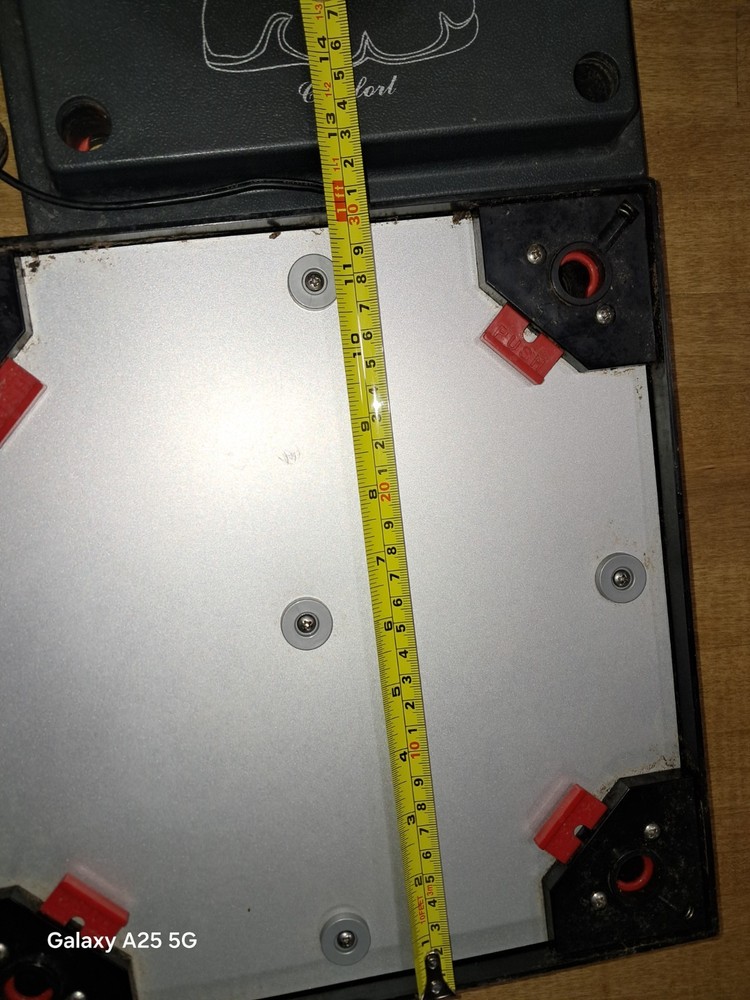 2 brooder box heaters one 10 inch, one 12 inch working as they should