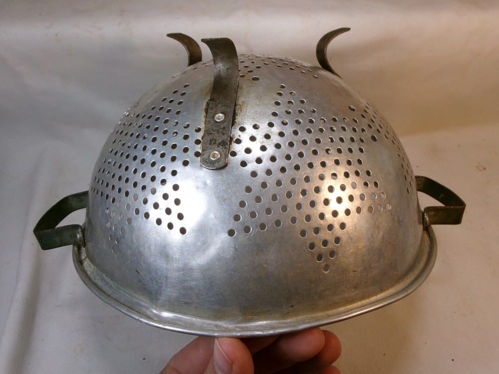 Vintage Aluminum Star Pattern Colander Strainer with Handles