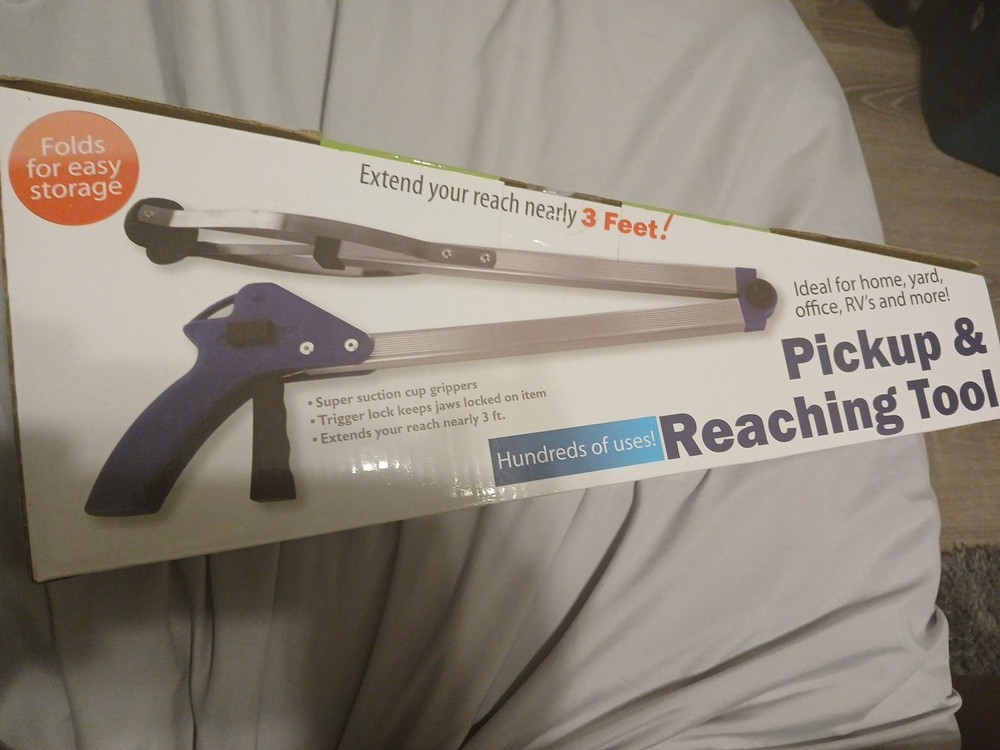 “Foldable 2-piece reaching tool”