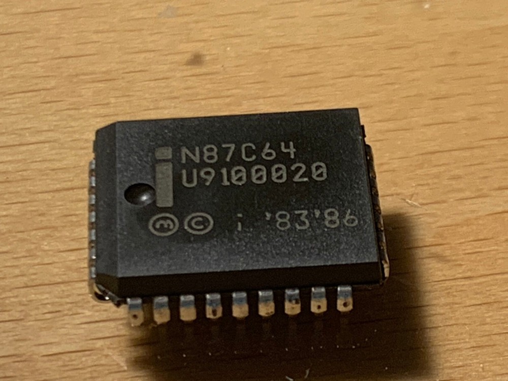 N87C64 - INTEL - 32-Pin LDCC Original IC