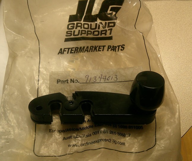 91344013 JLG DOOR HANDLE TELEHANDLER