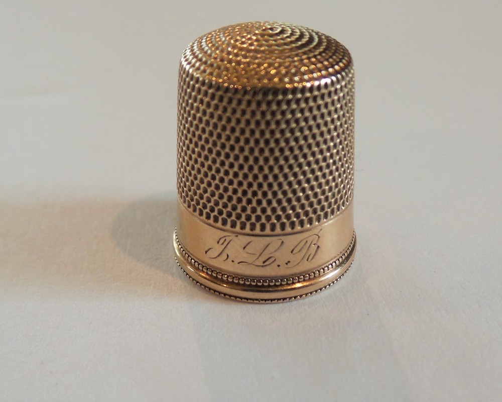 Estate 14 K Solid Gold Thimble, Simmons, Monogram