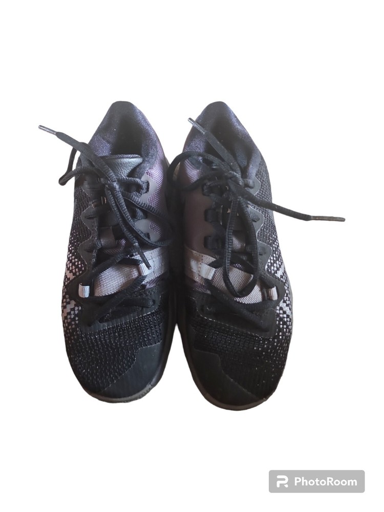 Kyrie Flytrap Black Gunsmoke Sneakers
