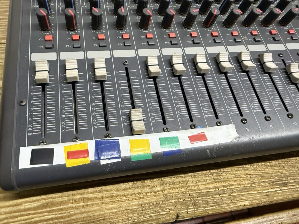 Inter-M CMX-1242 professional mixing console