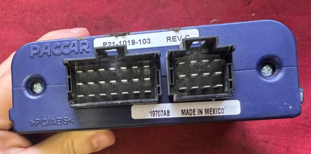 PACCAR LIGHT CONTROL MODULE , TURN STALK MODULE P21-1019-103