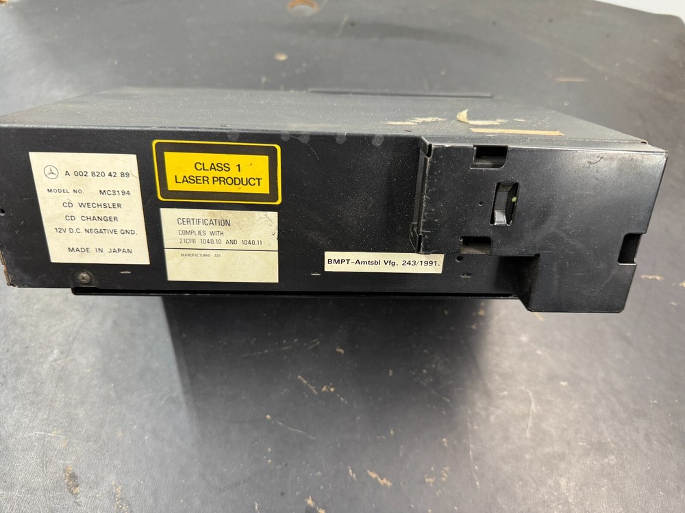 MERCEDES BENZ CD CHANGER