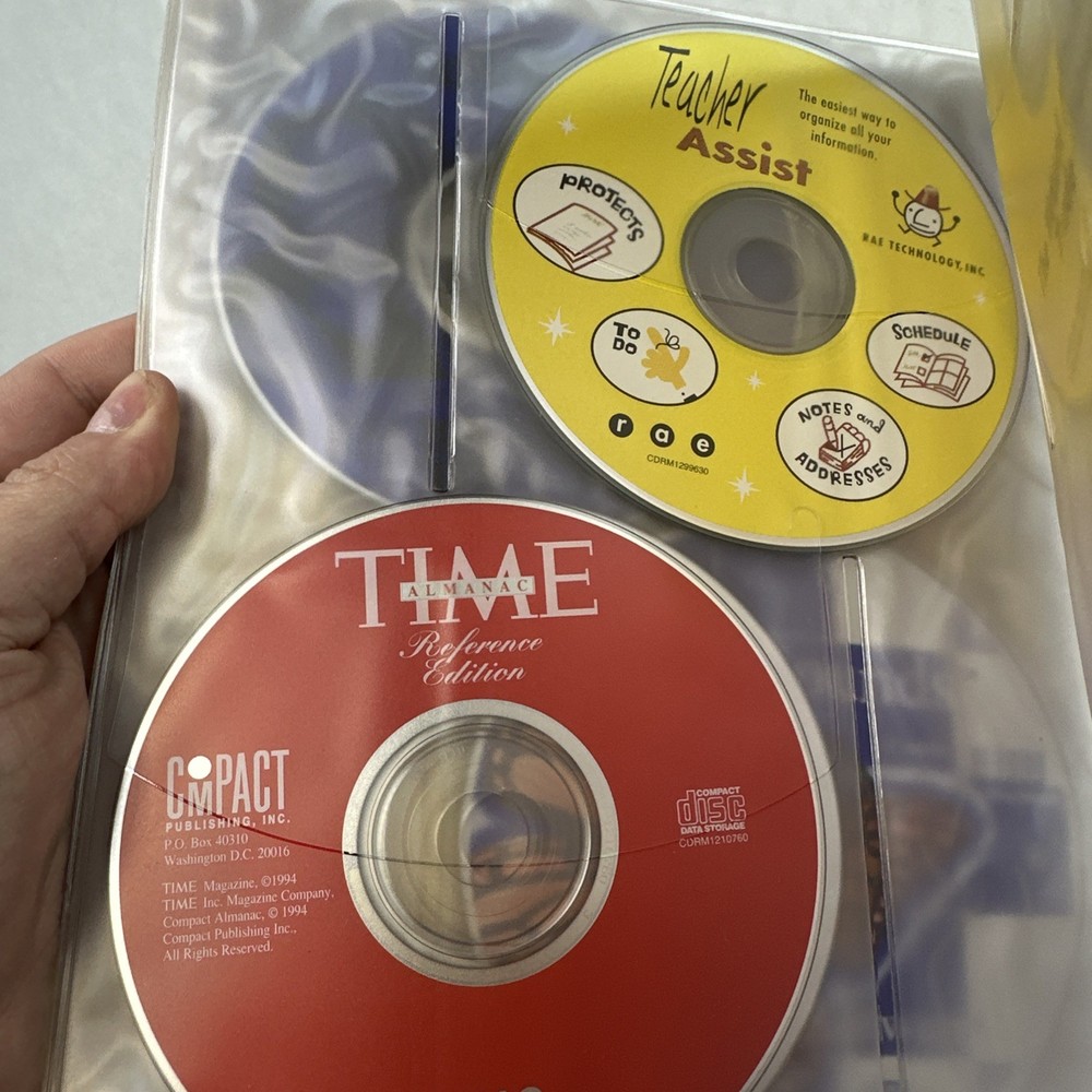 Vintage Apple Education Series Educator Advantage CD Software Toolkit