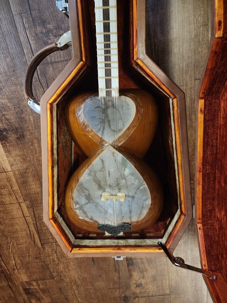 Persian Tar - professional grade - Tar Khojasteh code 53