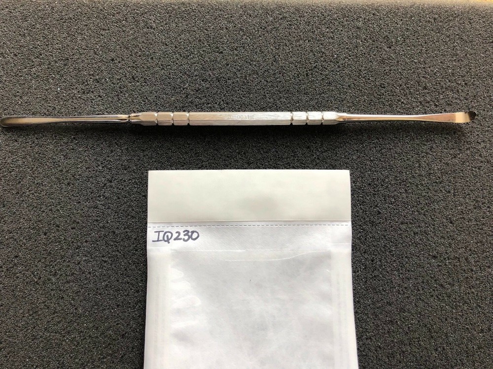 H&H Co. Periosteal Elevator-Slight Curve Ref: 20-0031H