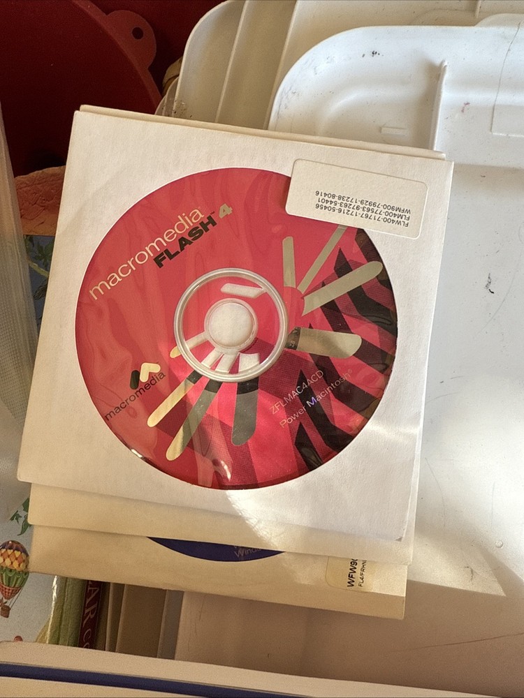Macromedia Flash 5 Freehand 10 Studio