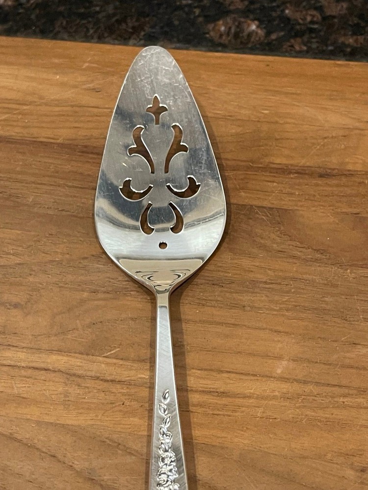 International Deep Silver LAUREL MIST pie server