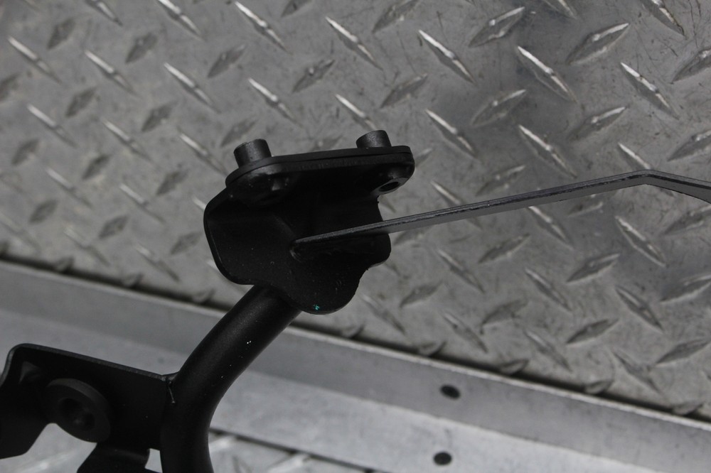 2014 KAWASAKI NINJA 300 EX300A MAIN STAY BRACKET