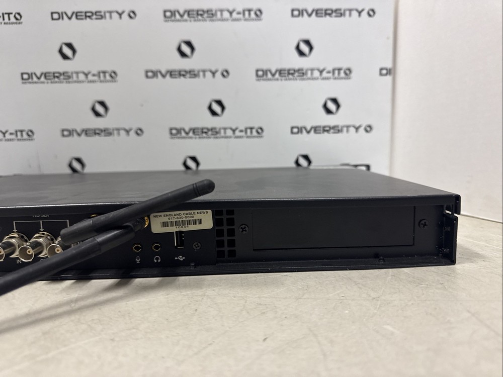 Teradek Slice-166 Rack-Mount HD-SDI H.264 Encoder. Antennas