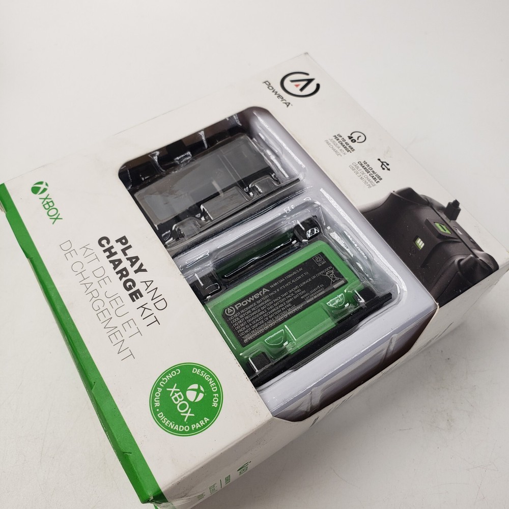 Microsoft Xbox Play And Charge Kit
