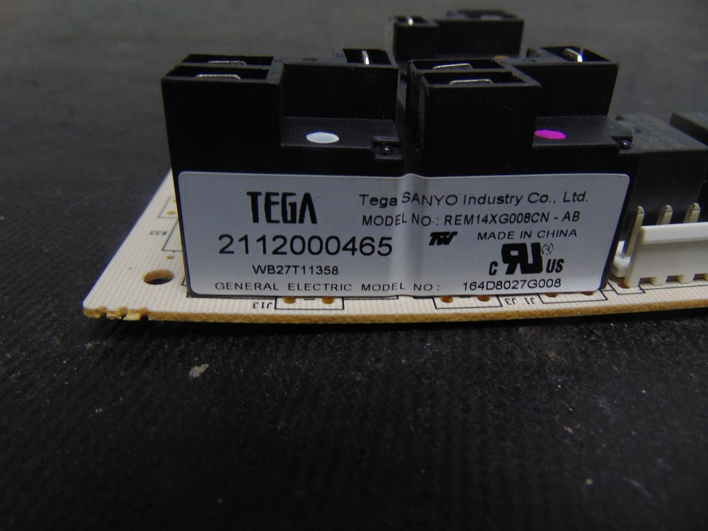 GE Range PB920DT1BB Control Board 2112000465