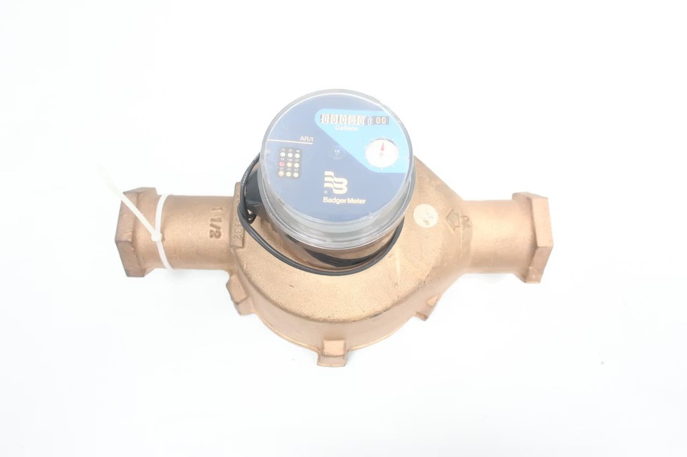 Badger Meter AR/T 6-digit Flow Meter 1-1/2in Npt
