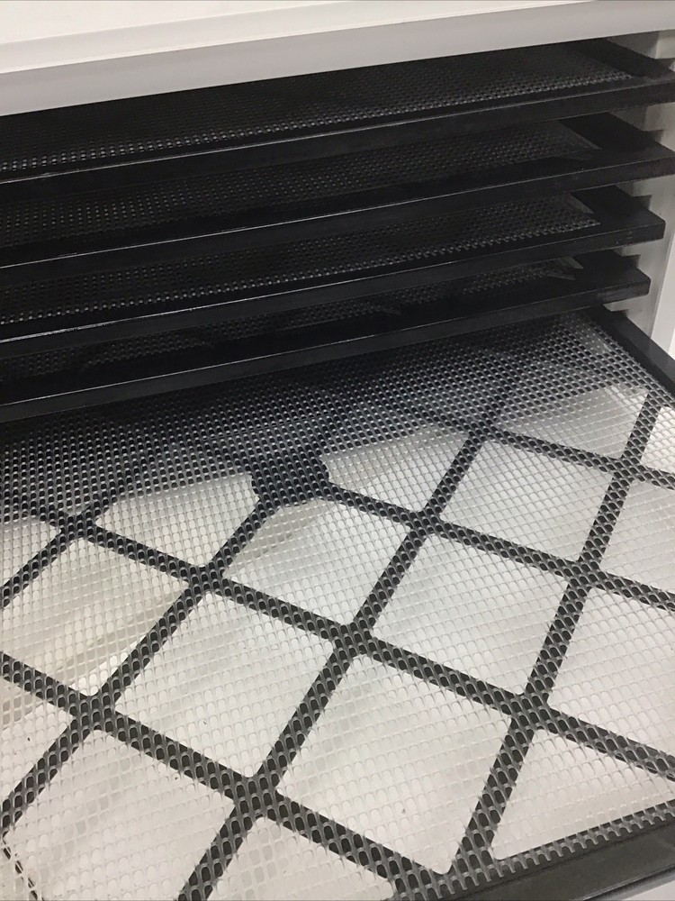 Omega Dh 5000 Dehydrator 5 Trays White ( No Lid)