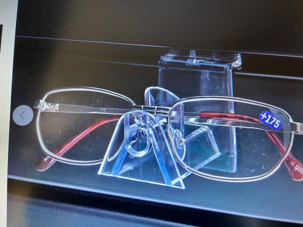 399 pieces eyeglasses holders