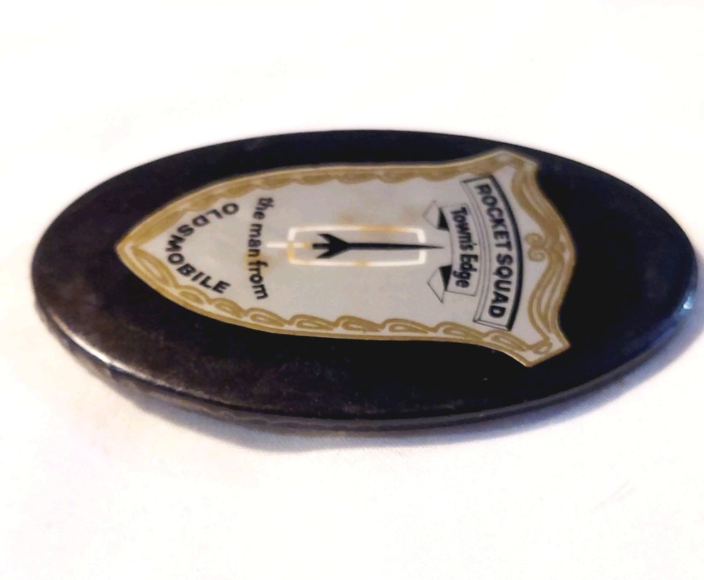 SCARCE OLDSMOBILE ROCKET SQUAD Pinback Button TOWNSEDGE