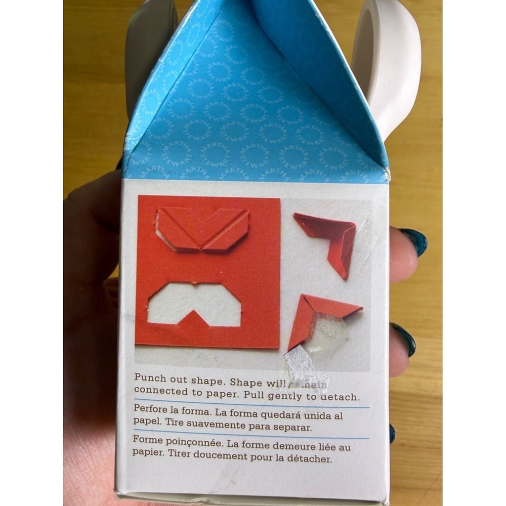 New Basic Photo Corner Punch Paper Crafting Scrapbooking