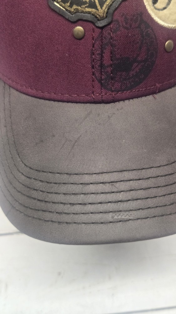 Harry Potter Hogwarts Crest Platform 9 3/4 Baseball Cap Maroon Strapback Hat