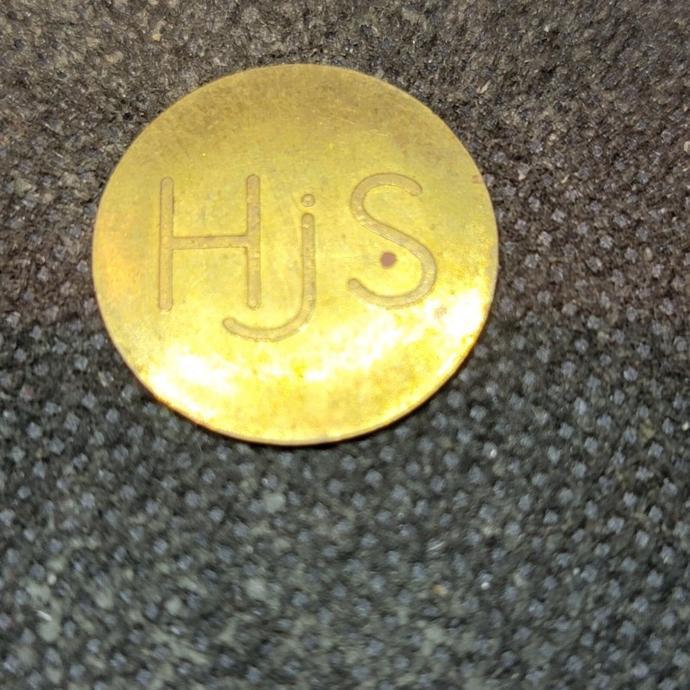 4 FOREIGN TOKENS L1040