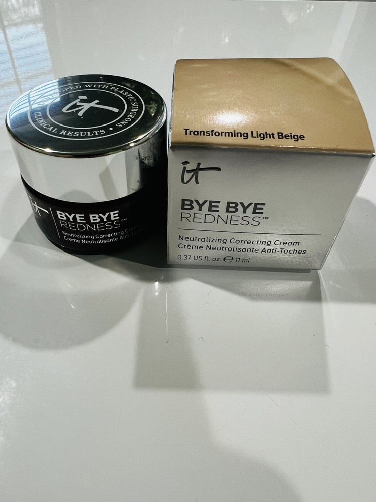 IT COSMETICS  BYE BYE REDNESS NEUTRALIZING CORRECTING CREAM  - Light Beige