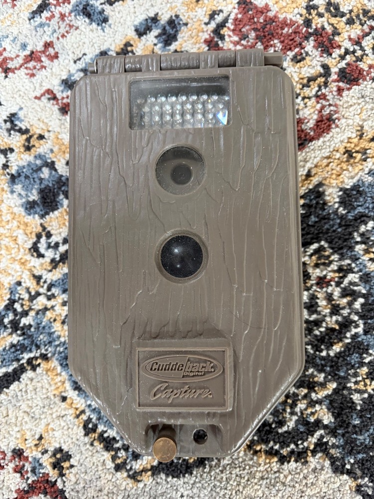 cuddeback trail camera