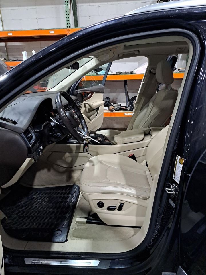 Lh Driver Side 2017 Q7 Audi Camera/Projector Sku#4354203